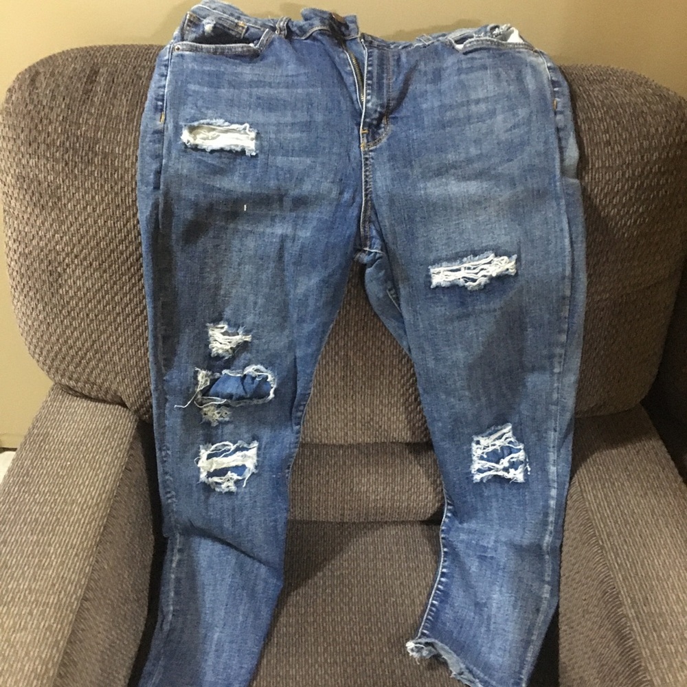 Miami Distressed Ankle Jeans in Blue